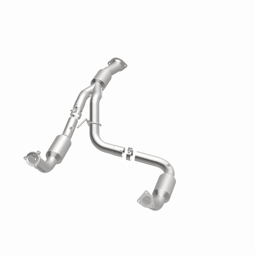 MagnaFlow Exhaust Products 5582113 California CARB Direct-Fit Catalytic Converter for Select Chevrolet Express 2500, Chevrolet Express 3500, GMC Savana 2500, GMC Savana