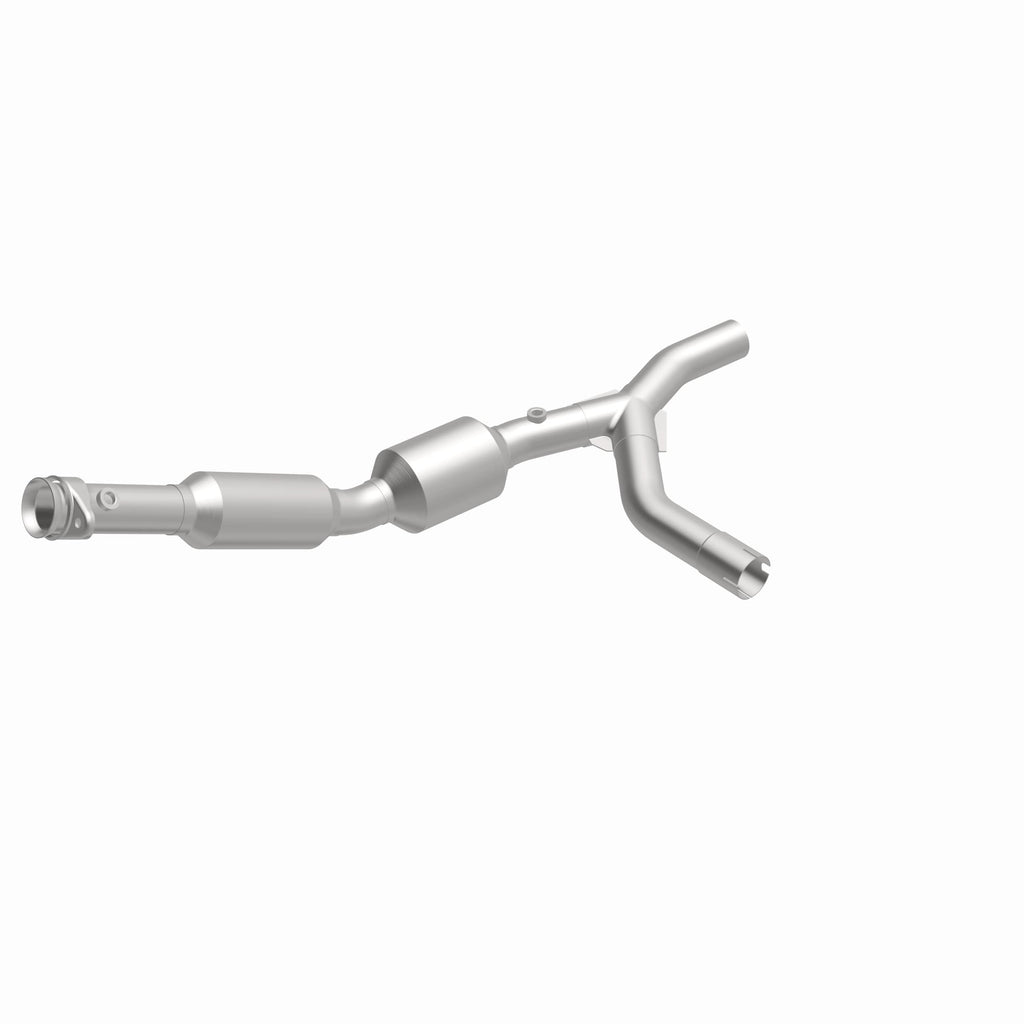 MagnaFlow Exhaust Products 5582310 California CARB Direct-Fit Catalytic Converter for Select Ford E-150, Ford E-250