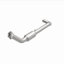 Load image into Gallery viewer, MagnaFlow Exhaust Products 4651155 California CARB Direct-Fit Catalytic Converter for Select Ford F-150