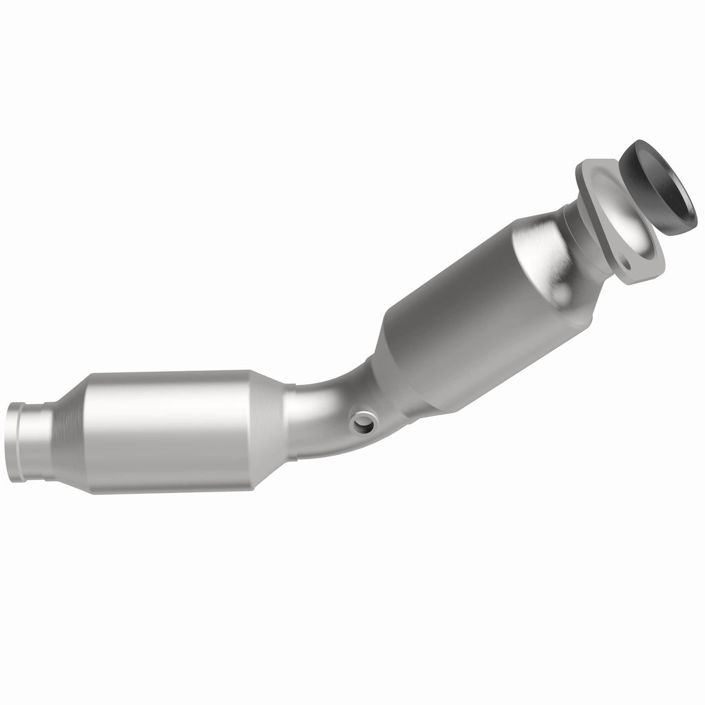 MagnaFlow Exhaust Products 52456 OEM Grade Semi-Direct Fit Catalytic Converter for Select Lexus CT200h, Toyota Prius V