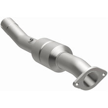 Load image into Gallery viewer, MagnaFlow Exhaust Products 93479 HM Grade Direct-Fit Catalytic Converter for Select Chevrolet Silverado HD, Chevrolet Suburban 2500, GMC Sierra HD, GMC Yukon XL