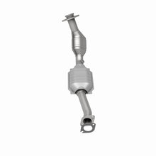 Load image into Gallery viewer, MagnaFlow Exhaust Products 23331 HM Grade Direct-Fit Catalytic Converter for Select Ford Crown Victoria, Lincoln Town Car, Mercury Grand Marquis