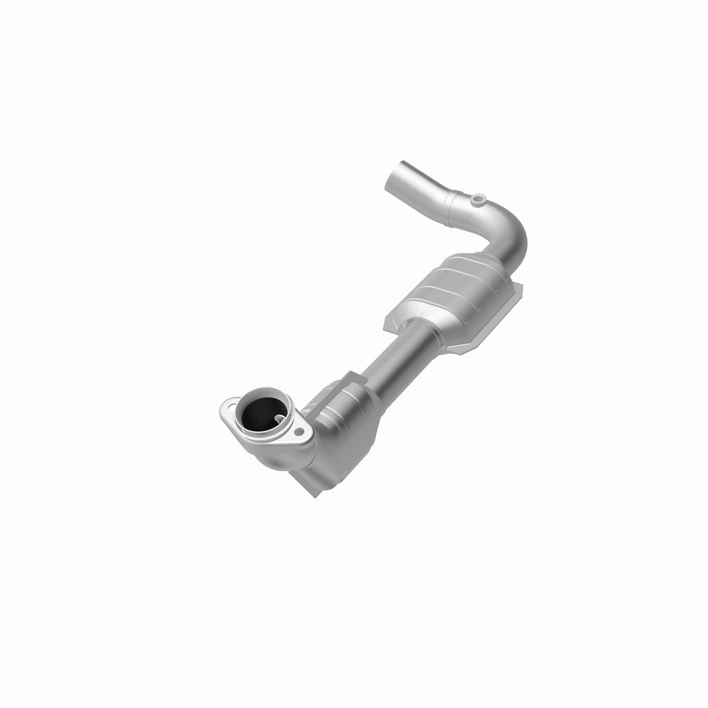 MagnaFlow Exhaust Products 51433 OEM Grade Direct-Fit Catalytic Converter for Select Ford E-150, Ford E-150 Club Wagon, Ford E-150 Econoline, Ford E-150 Econoline Club Wagon, Ford E-250