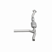 Load image into Gallery viewer, MagnaFlow Exhaust Products 93153 HM Grade Direct-Fit Catalytic Converter for Select Ford Expedition, Ford F-150, Ford F-150 Heritage