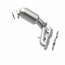 Load image into Gallery viewer, MagnaFlow Exhaust Products 5582545 California CARB Manifold Catalytic Converter for Select Lexus RX350, Toyota Highlander, Toyota Sienna