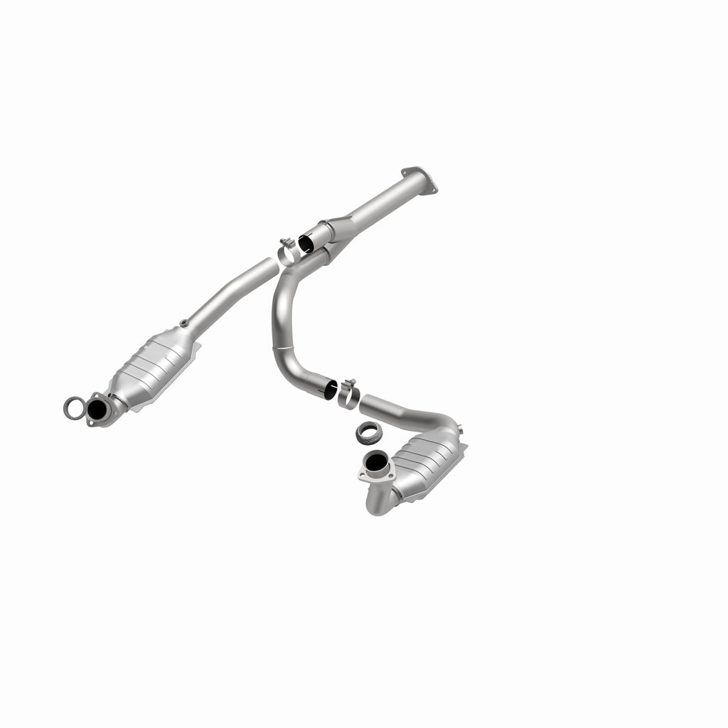 MagnaFlow Exhaust Products 51510 OEM Grade Direct-Fit Catalytic Converter for Select Chevrolet Express 1500, GMC Savana