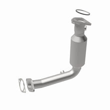Load image into Gallery viewer, MagnaFlow Exhaust Products 4561020 California CARB Direct-Fit Catalytic Converter for Select Ford Focus