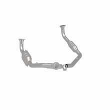 Load image into Gallery viewer, MagnaFlow Exhaust Products 93691 Standard Grade Direct-Fit Catalytic Converter for Select Land Rover Defender 110, Land Rover Defender 90, Land Rover Discovery