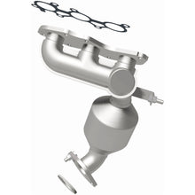 Load image into Gallery viewer, MagnaFlow Exhaust Products 5582832 California CARB Manifold Catalytic Converter for Select Lexus RX350, Toyota Highlander, Toyota Sienna