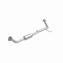 Load image into Gallery viewer, MagnaFlow Exhaust Products 5551699 California CARB Direct-Fit Catalytic Converter for Select Toyota Sequoia