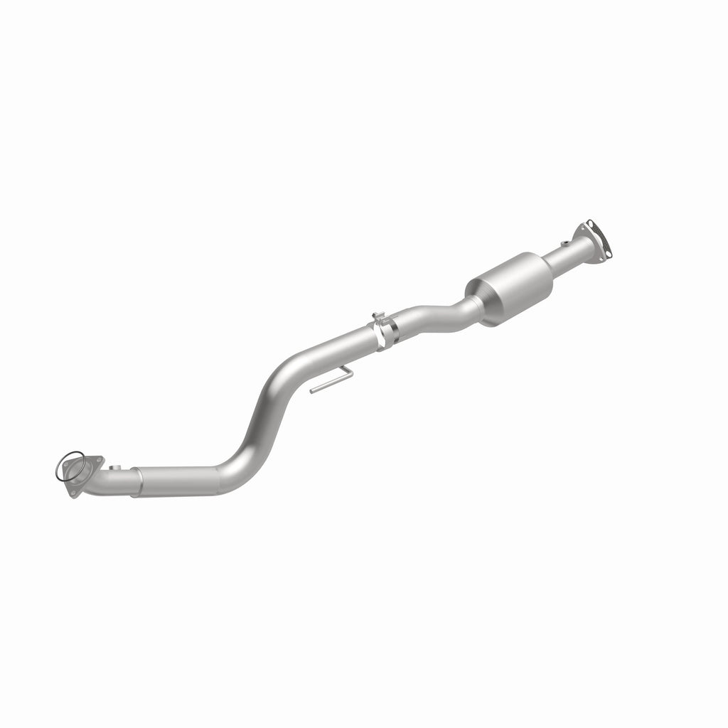 MagnaFlow Exhaust Products 280428 OEM Grade Direct-Fit Catalytic Converter for Select Chevrolet Express 4500, GMC Savana