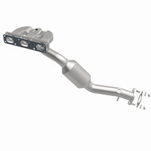 Load image into Gallery viewer, MagnaFlow Exhaust Products 5531758 California CARB Manifold Catalytic Converter for Select BMW 325Ci, BMW 325i