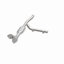 Load image into Gallery viewer, MagnaFlow Exhaust Products 93130 HM Grade Direct-Fit Catalytic Converter for Select Ford Expedition