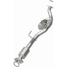Load image into Gallery viewer, MagnaFlow Exhaust Products 52086 OEM Grade Direct-Fit Catalytic Converter for Select Lexus ES300, Toyota Avalon, Toyota Camry, Toyota Solara