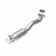 Load image into Gallery viewer, MagnaFlow Exhaust Products 51783 OEM Grade Direct-Fit Catalytic Converter for Select Honda CR-V