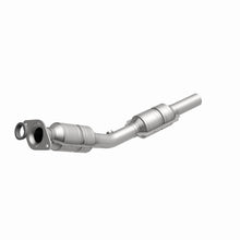 Load image into Gallery viewer, MagnaFlow Exhaust Products 444312 California CARB Direct-Fit Catalytic Converter for Select Pontiac Vibe, Toyota Corolla, Toyota Matrix