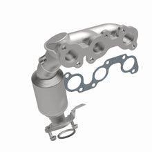 Load image into Gallery viewer, MagnaFlow Exhaust Products 5582833 California CARB Manifold Catalytic Converter for Select Lexus RX330, Toyota Highlander, Toyota Sienna