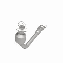 Load image into Gallery viewer, MagnaFlow Exhaust Products 5461926 California CARB Direct-Fit Catalytic Converter for Select Chevrolet Malibu, Pontiac G6, Saturn Aura
