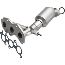 Load image into Gallery viewer, MagnaFlow Exhaust Products 5582556 California CARB Manifold Catalytic Converter for Select Toyota Sienna