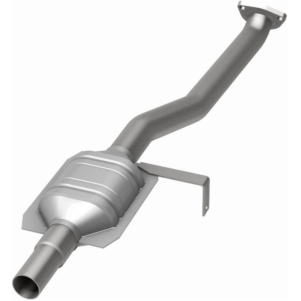 MagnaFlow Exhaust Products 23144 Standard Grade Direct-Fit Catalytic Converter for Select INFINITI Q45