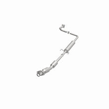 Load image into Gallery viewer, MagnaFlow Exhaust Products 5631752 California CARB Direct-Fit Catalytic Converter for Select Toyota Prius