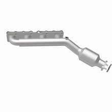 Load image into Gallery viewer, MagnaFlow Exhaust Products 4583380 California CARB Manifold Catalytic Converter for Select INFINITI QX56, Nissan Pathfinder Armada, Nissan TITAN