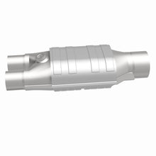 Load image into Gallery viewer, MagnaFlow Exhaust Products 99047HM HM Grade Universal Catalytic Converter for Select Chevrolet Express 1500, Chevrolet Express 2500, GMC Savana 1500, GMC Savana