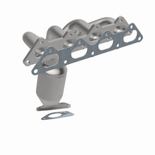 Load image into Gallery viewer, MagnaFlow Exhaust Products 452027 California CARB Manifold Catalytic Converter for Select Chrysler Sebring, Dodge Stratus, Mitsubishi Eclipse, Mitsubishi Galant