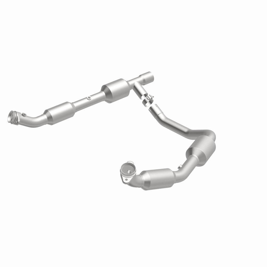 MagnaFlow Exhaust Products 5582439 California CARB Direct-Fit Catalytic Converter for Select Ford E-150, Ford E-250, Ford E-350 Super Duty