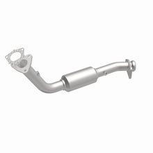 Load image into Gallery viewer, MagnaFlow Exhaust Products 3322470 California CARB Direct-Fit Catalytic Converter for Select Buick Commercial Chassis, Buick Roadmaster, Cadillac Commercial Chassis, Cadillac Fleetwood, Chevrolet Caprice, Chevrolet Impala