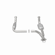 Load image into Gallery viewer, MagnaFlow Exhaust Products 49644 OEM Grade Direct-Fit Catalytic Converter for Select Chevrolet Silverado HD, Chevrolet Silverado HD Classic, Chevrolet Silverado Classic, Chevrolet Silverado HD, GMC Sierra HD, GMC Sierra HD Classic, GMC Sierra Classic,