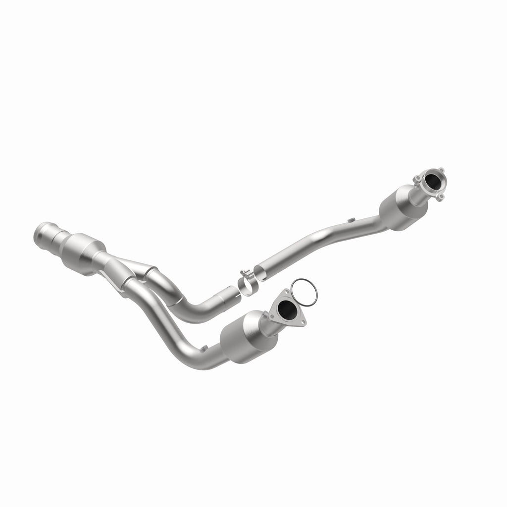 MagnaFlow Exhaust Products 52617 OEM Grade Direct-Fit Catalytic Converter for Select Cadillac Escalade, Cadillac Escalade ESV, Chevrolet Silverado 1500, Chevrolet Suburban, Chevrolet Tahoe, GMC Sierra 1500, GMC Yukon, GMC Yukon XL
