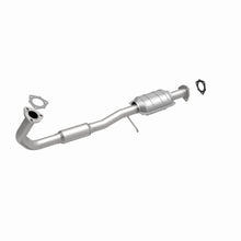 Load image into Gallery viewer, MagnaFlow Exhaust Products 441017 California CARB Direct-Fit Catalytic Converter for Select Saturn SC1, Saturn SW1
