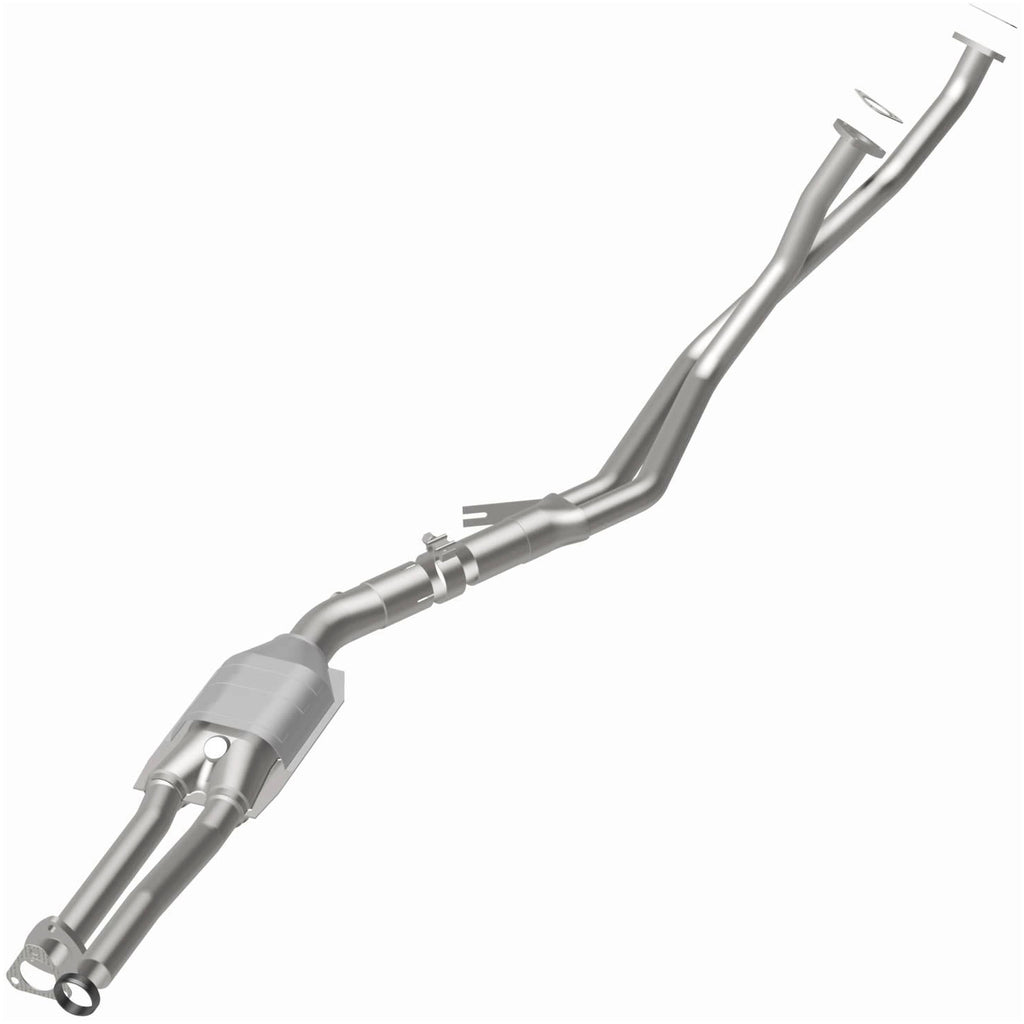MagnaFlow Exhaust Products 23556 Standard Grade Direct-Fit Catalytic Converter for Select BMW 535i, BMW 635CSi