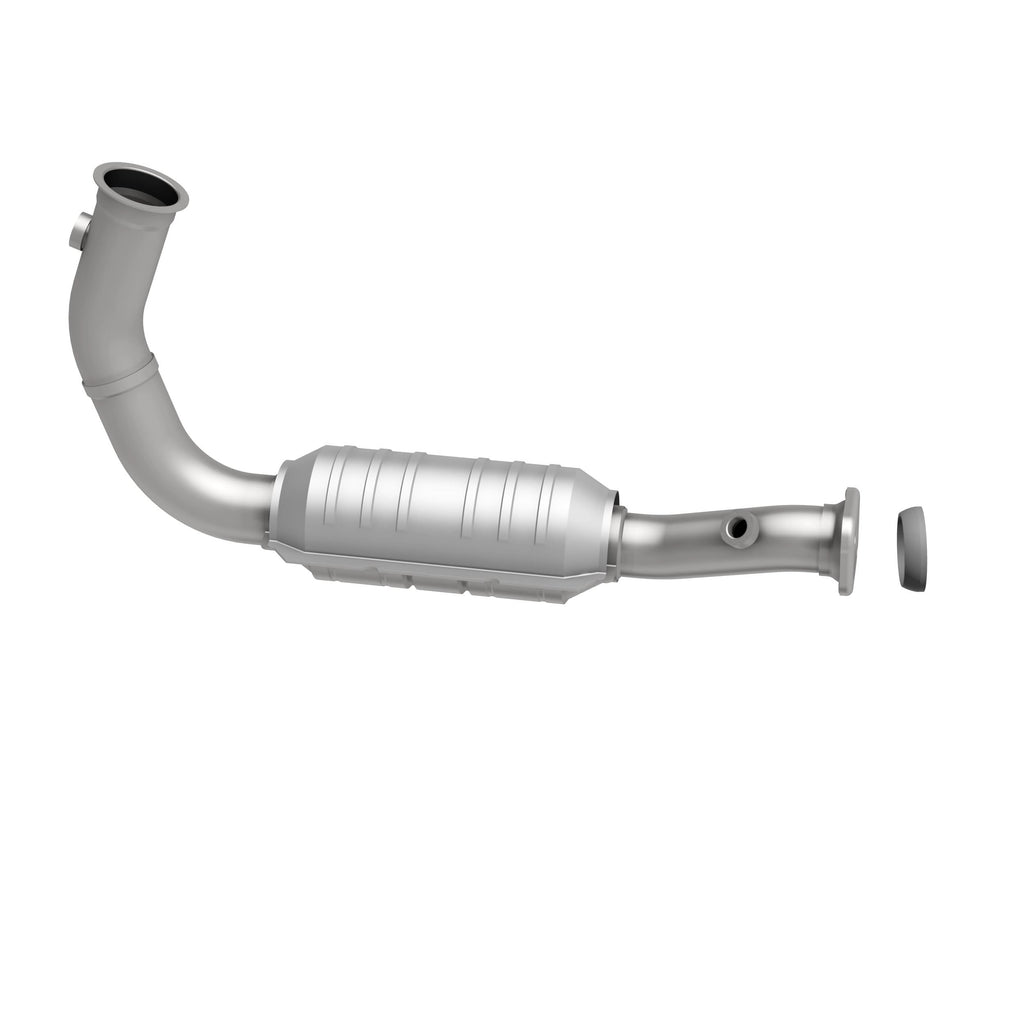 MagnaFlow Exhaust Products 49583 OEM Grade Direct-Fit Catalytic Converter for Select Jeep Liberty