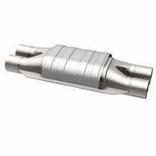 Load image into Gallery viewer, MagnaFlow Exhaust Products 3322008 California CARB Universal Catalytic Converter for Select Alfa Romeo 164, BMW 325i, BMW 325is, BMW 525i, BMW 528e, BMW 535i, BMW 635CSi, BMW 735i, BMW 735iL, Mercedes-Benz 190E, Mercedes-Benz 500SL, Mercedes-Benz E320,