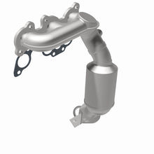 Load image into Gallery viewer, MagnaFlow Exhaust Products 5582833 California CARB Manifold Catalytic Converter for Select Lexus RX330, Toyota Highlander, Toyota Sienna