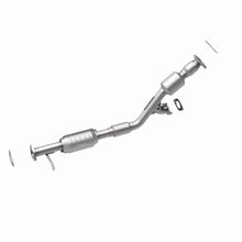 Load image into Gallery viewer, MagnaFlow Exhaust Products 51391 OEM Grade Direct-Fit Catalytic Converter for Select Saturn Vue