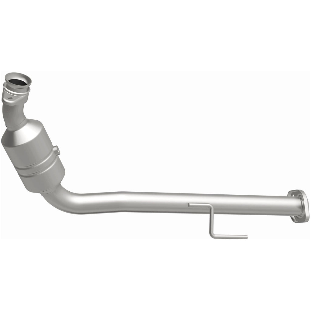 MagnaFlow Exhaust Products 49691 OEM Grade Direct-Fit Catalytic Converter for Select Jeep Wrangler
