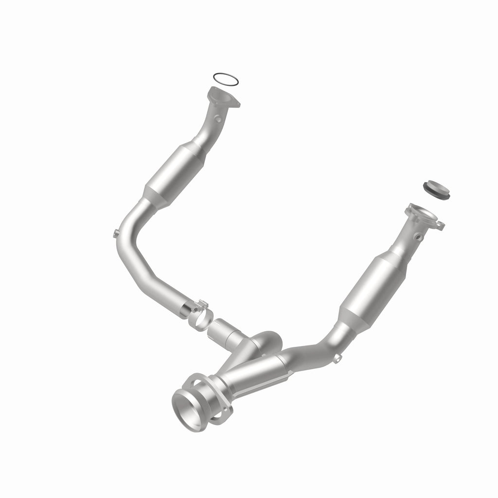 MagnaFlow Exhaust Products 5551631 California CARB Direct-Fit Catalytic Converter for Select Cadillac Escalade, Cadillac Escalade ESV, Cadillac Escalade EXT, Chevrolet Silverado 1500, Chevrolet Tahoe, GMC Sierra 1500, GMC Yukon, GMC Yukon XL