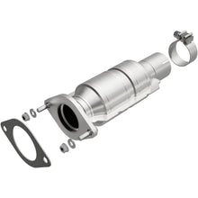 Load image into Gallery viewer, MagnaFlow Exhaust Products 557229 California CARB Direct-Fit Catalytic Converter for Select Chevrolet Malibu