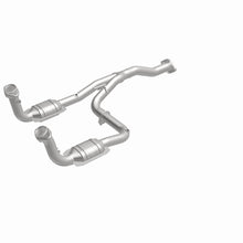 Load image into Gallery viewer, MagnaFlow Exhaust Products 49186 OEM Grade Direct-Fit Catalytic Converter for Select Jeep Liberty