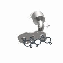 Load image into Gallery viewer, MagnaFlow Exhaust Products 5582822 California CARB Manifold Catalytic Converter for Select Toyota Sienna
