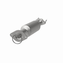 Load image into Gallery viewer, MagnaFlow Exhaust Products 5411042 California CARB Direct-Fit Catalytic Converter for Select Ford Five Hundred, Ford Freestyle, Mercury Montego