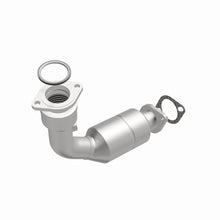 Load image into Gallery viewer, MagnaFlow Exhaust Products 5461628 California CARB Direct-Fit Catalytic Converter for Select Pontiac G8