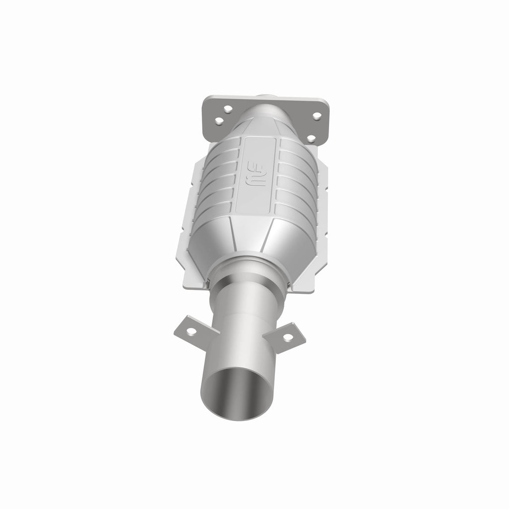MagnaFlow Exhaust Products 93486 Standard Grade Direct-Fit Catalytic Converter for Select Chevrolet S10, Chevrolet S10 Blazer, GMC Jimmy, GMC S15, GMC S15 Jimmy, GMC Sonoma, GMC Syclone, GMC Typhoon, Oldsmobile Bravada