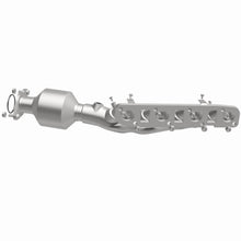 Load image into Gallery viewer, MagnaFlow Exhaust Products 290034 OEM Grade Manifold Catalytic Converter for Select INFINITI QX80, Nissan Armada, Nissan NV2500, Nissan NV3500, Nissan TITAN, Nissan TITAN XD