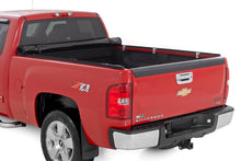 Load image into Gallery viewer, Rough Country 42207650 Soft Roll-Up Bed Cover for Select Chevrolet Silverado 1500, Chevrolet Silverado HD, Chevrolet Silverado HD, GMC Sierra 1500, GMC Sierra HD, GMC Sierra HD