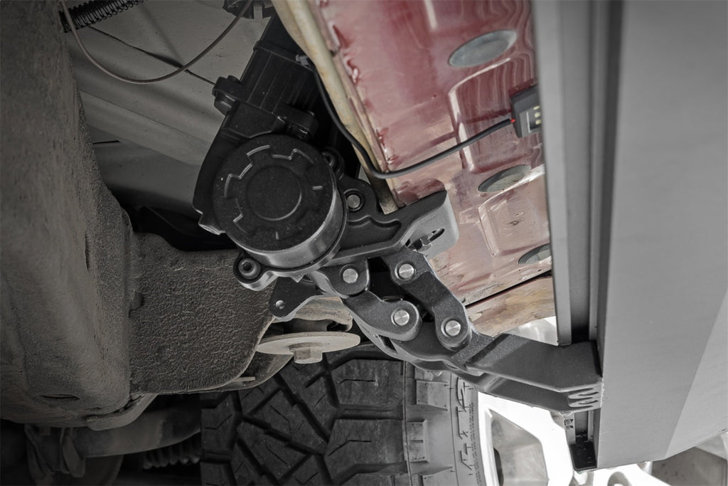 Rough Country PSR91310 Power Running Boards for Select Chevrolet Tahoe, GMC Yukon