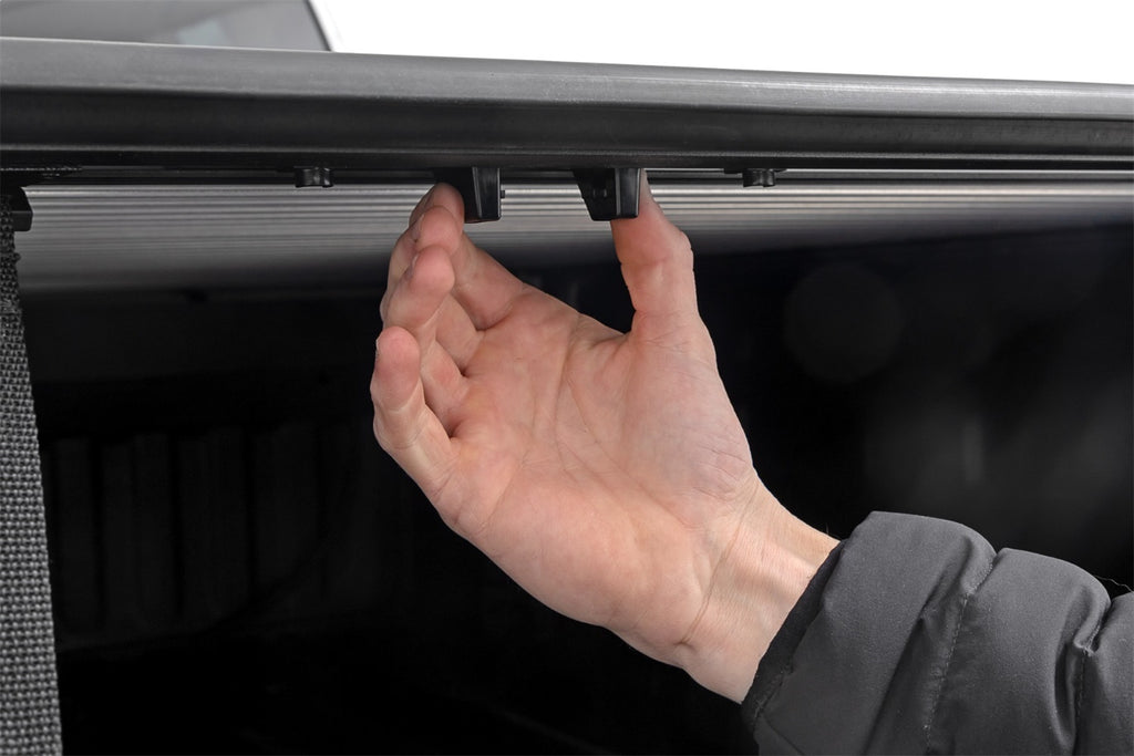 Rough Country 46110690 Retractable Bed Cover for Select Chevrolet Silverado HD, Chevrolet Silverado HD, GMC Sierra HD, GMC Sierra HD